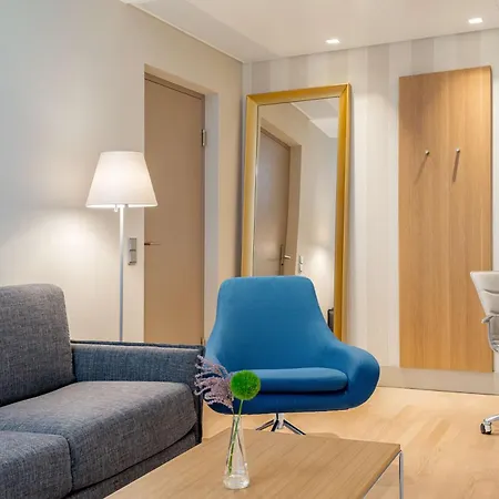 Hotel Nh 4*