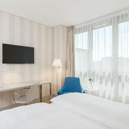 إن إتش سيتي فندق