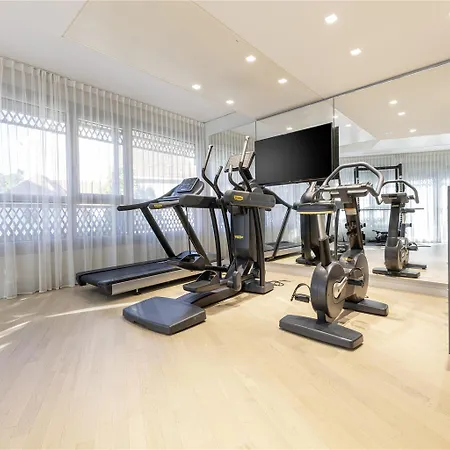 إن إتش سيتي 4*