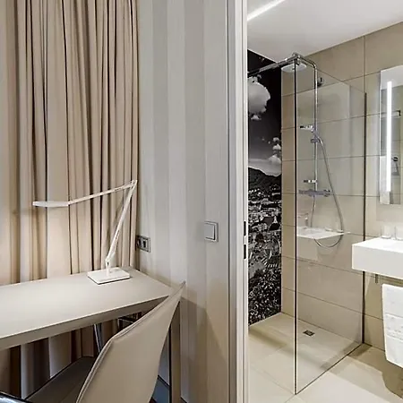 Nh Hotel 4*